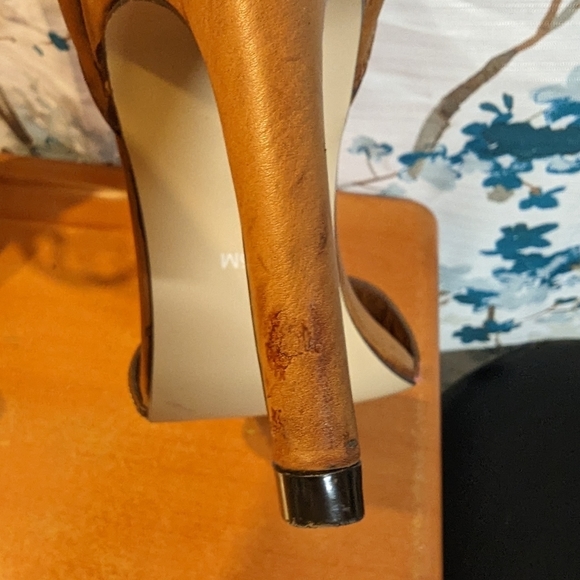 MIA Women's Brown and Yellow Courts - Picture 3 of 7